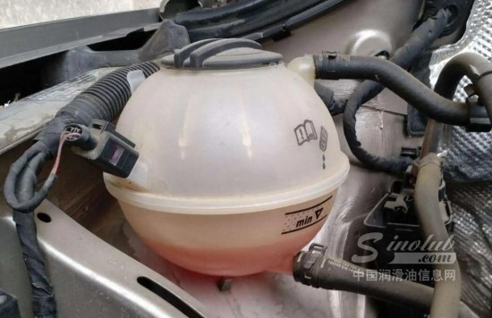 甘肅一商戶銷售假冒“昆侖之星”防凍液被查處