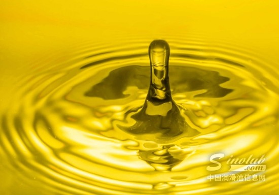三季度中國基礎(chǔ)油需求及進(jìn)口或?qū)⒒厣募径然蚧芈? onerror=
