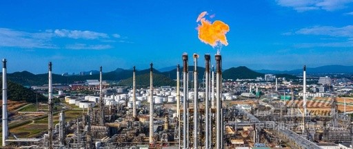 光亮油價格繼續(xù)走高 節(jié)前補貨需求上升
