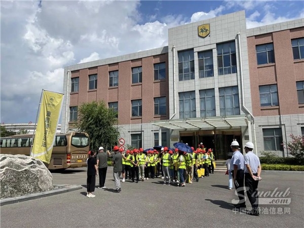 2024潤(rùn)滑技術(shù)大會(huì)青島圓滿落幕，嘉賓探訪康普頓智慧工廠共話創(chuàng)新