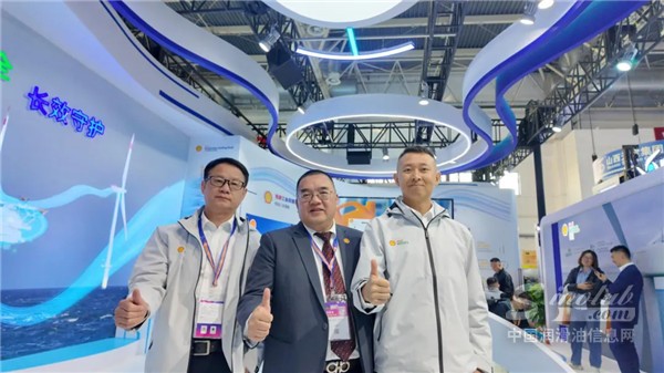 殼牌（中國）有限公司 在CWP2025 展會現(xiàn)場接受中國潤滑油信息網(wǎng)采訪，與我們分享殼潤滑油參展亮點！