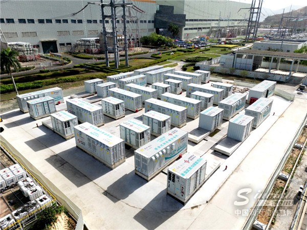 福斯浸沒式冷卻液以長效安全與穩(wěn)定性能，護航萊頓新能源儲能系統(tǒng)卓越運行