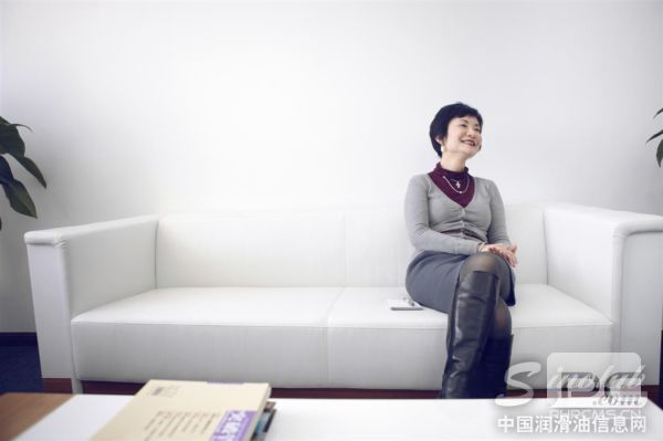 殼牌統(tǒng)一總經(jīng)理陳翠薇女士