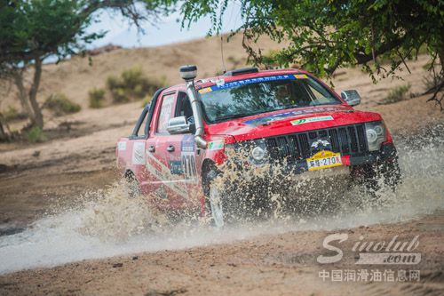 中國環(huán)塔國際拉力賽 韋納奇潤滑油助力卡威飆馳車隊創(chuàng)佳績