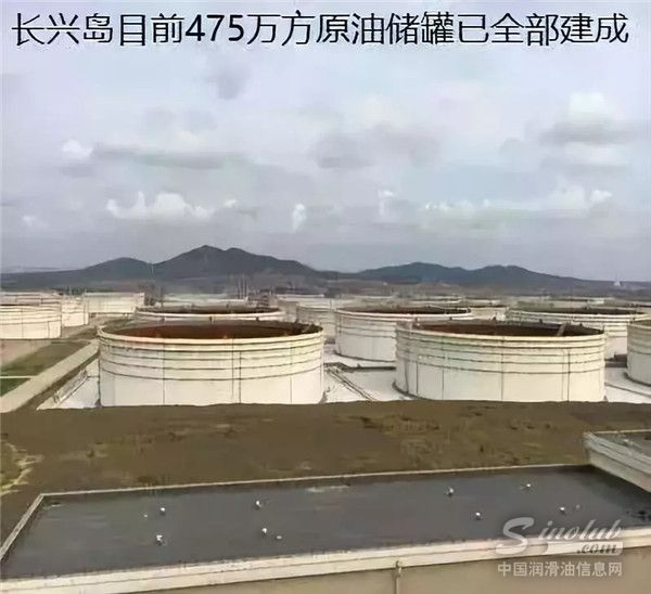 大連港 \