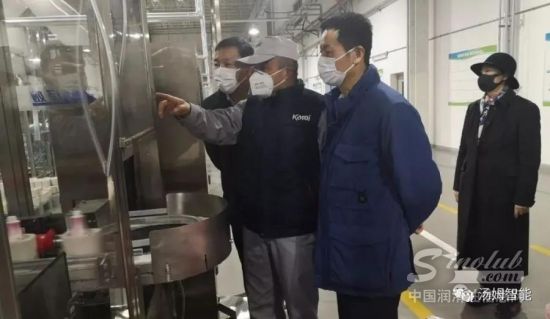 疫情防控 | 湯姆消毒劑智能灌裝生產(chǎn)線亮