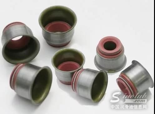 機油損耗快，如何快速判斷氣門油封是否漏油