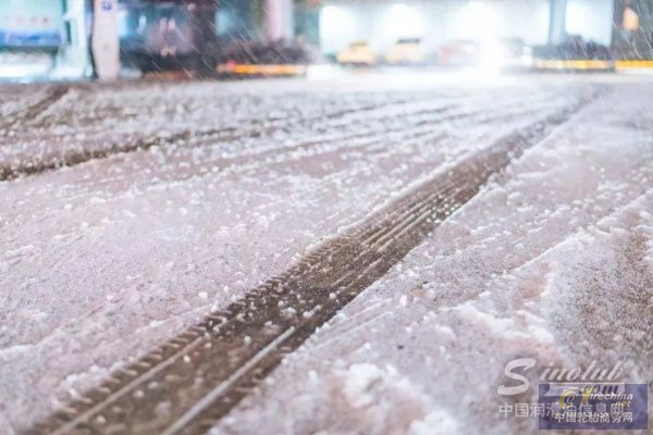 輪胎小課堂 | 冰雪路面如何安全騎行？