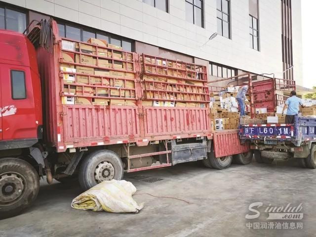 單桶僅售80元！微信破解多起超千萬級假機(jī)油