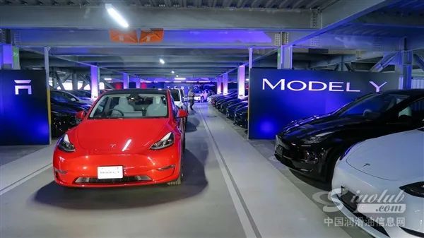5年時(shí)間單車成本直降33萬(wàn)，特斯拉降價(jià)的秘